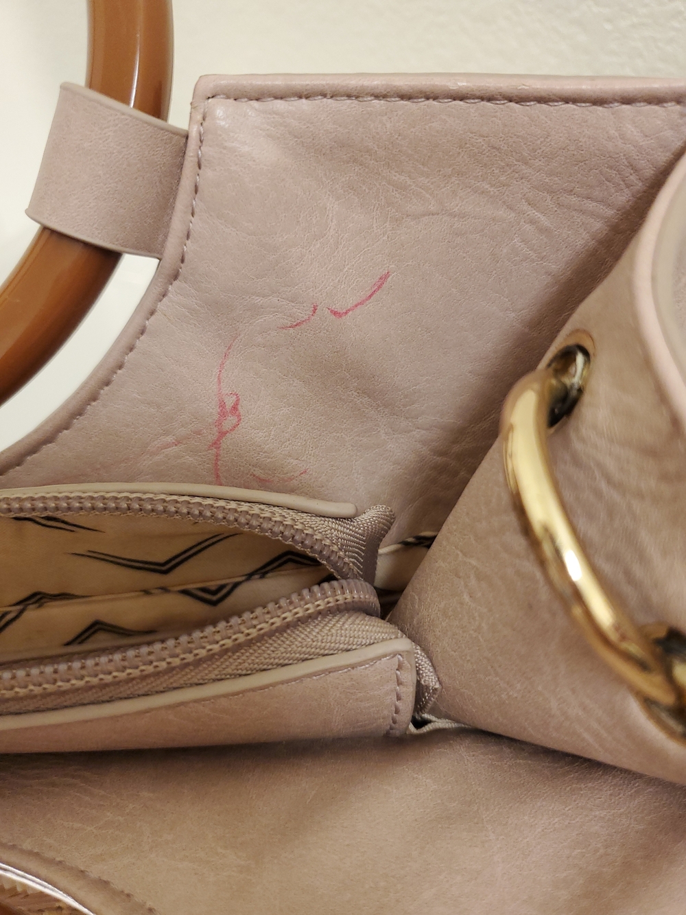 Moda Luxe Beige Woven Crossbody Tote with Wooden Ring Handles - Picture 11 of 11